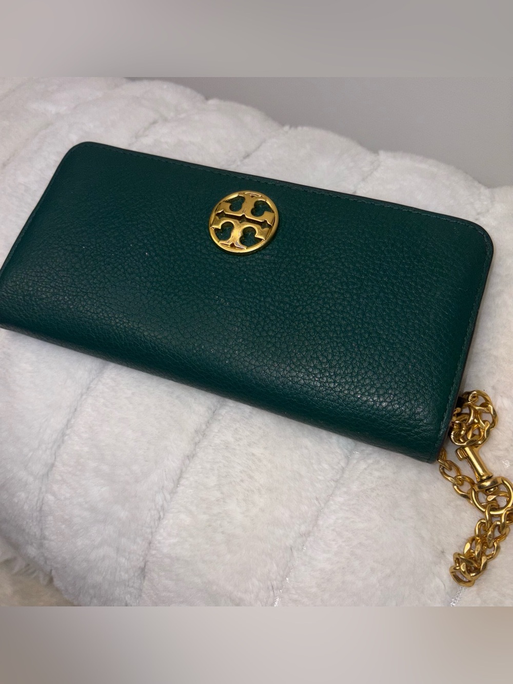 Tory Burch Emerald Green Pebbled Leather Zip Wallet with Gold Logo